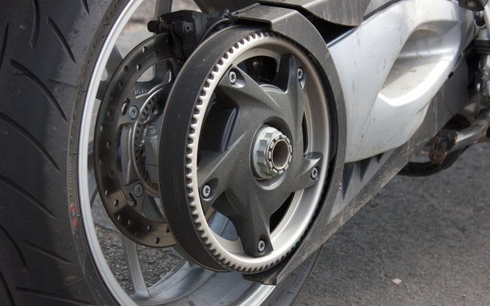 Throw all your chain lube in the bin and scrap your Scottoiler!