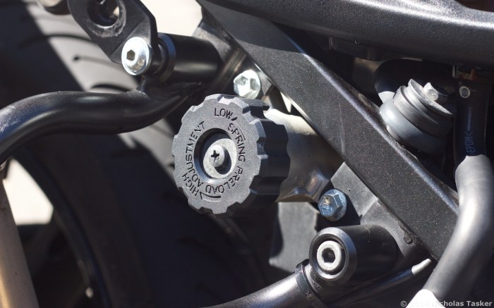 Suzuki V-Strom 650 Preload Adjuster