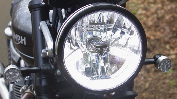 Speed Twin Headlight
