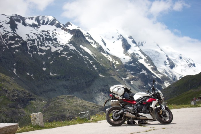 Triumph Street Triple R